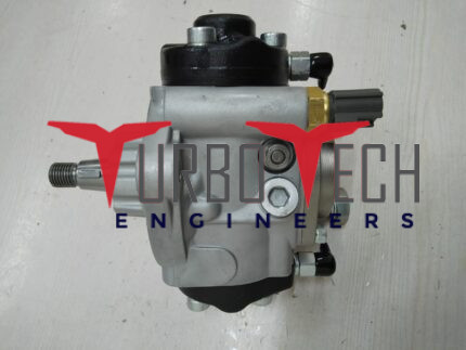 Common Rail Fuel Injection Pump 1J433-50501, 294000-1820 For Kubota V3800-CR Engine
